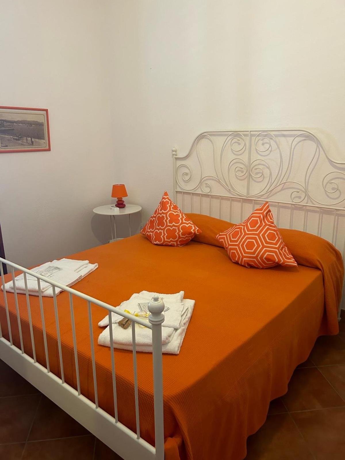 Rinella Salina Castel Vinciヴィラ 部屋 写真