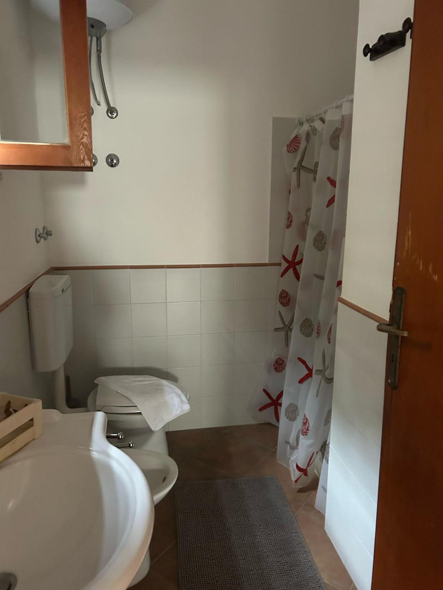 Rinella Salina Castel Vinciヴィラ エクステリア 写真